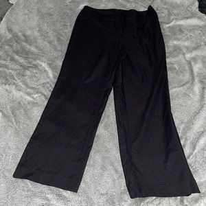 DKNY City black size 4 capris